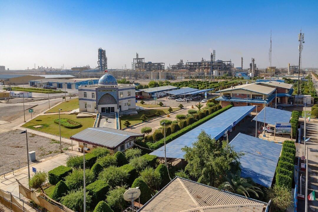 ثبت رکورد تازه تولید در پتروشیمی کارون ثبت رکورد تازه تولید در پتروشیمی کارون